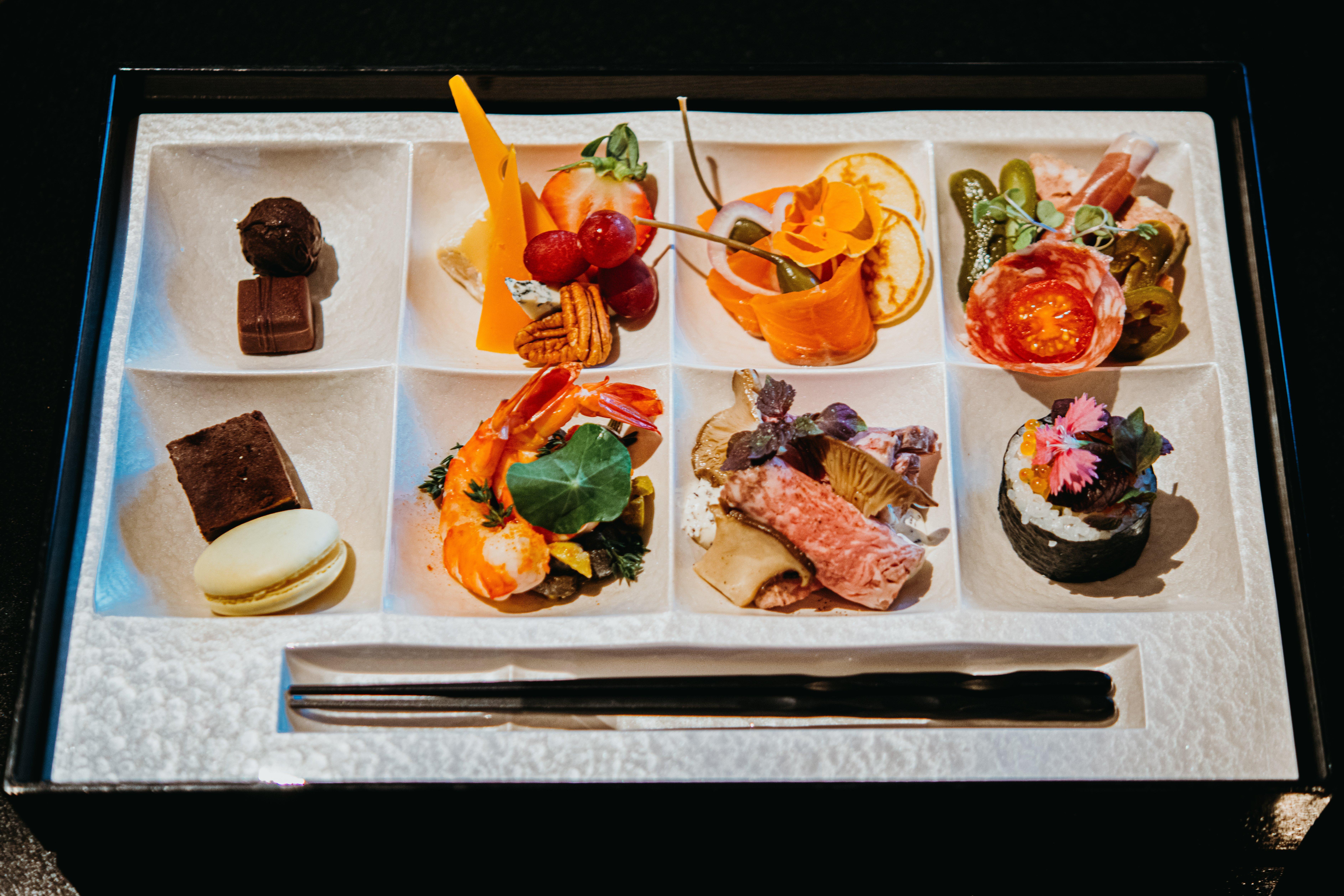 Intercontinental Hotel Osaka By Ihg Esterno foto